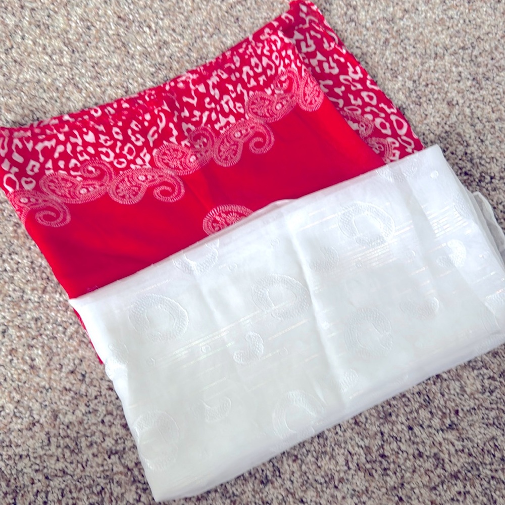 2 scarf bundle white and red